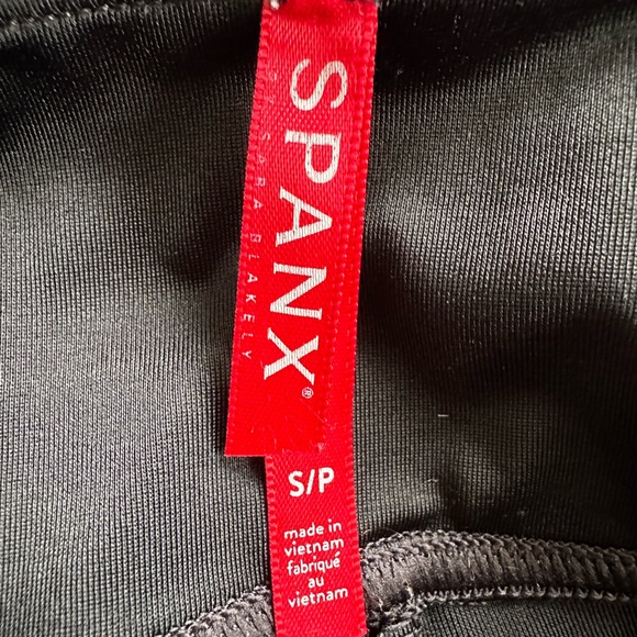 Spanx Faux Leather Stripe Black Leggings Contoured Power Waistband Size Small - Picture 11 of 13